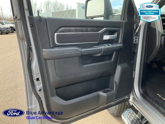 Used 2024 RAM 2500 Big Horn w/ Sport Appearance Package image 15