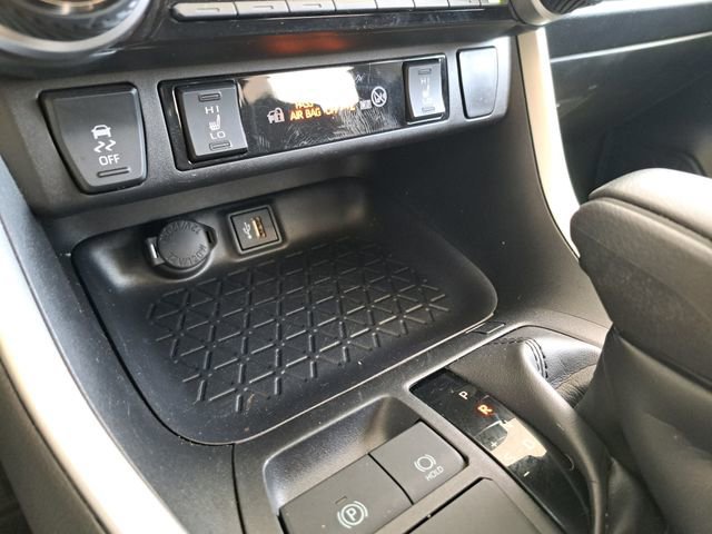 Used 2025 Toyota RAV4 XLE w/ Convenience Package AWD/4WD image 12