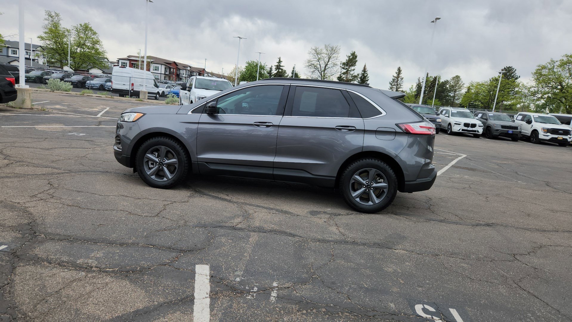 Certified 2022 Ford Edge SEL w/ Sport Appearance Package AWD/4WD image 8