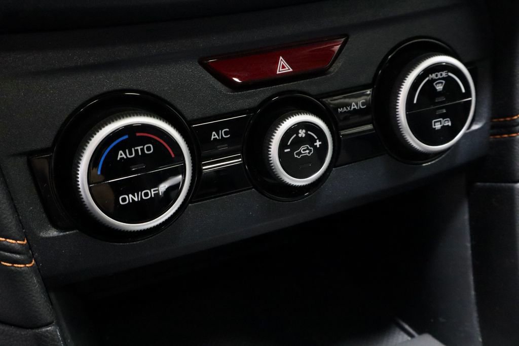 Used 2022 Subaru Crosstrek 2.0i Premium w/ Moonroof Package image 32