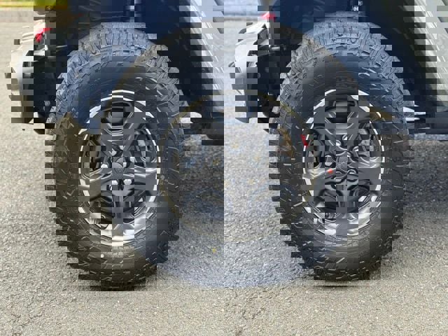 Used 2021 Jeep Gladiator Rubicon image 10