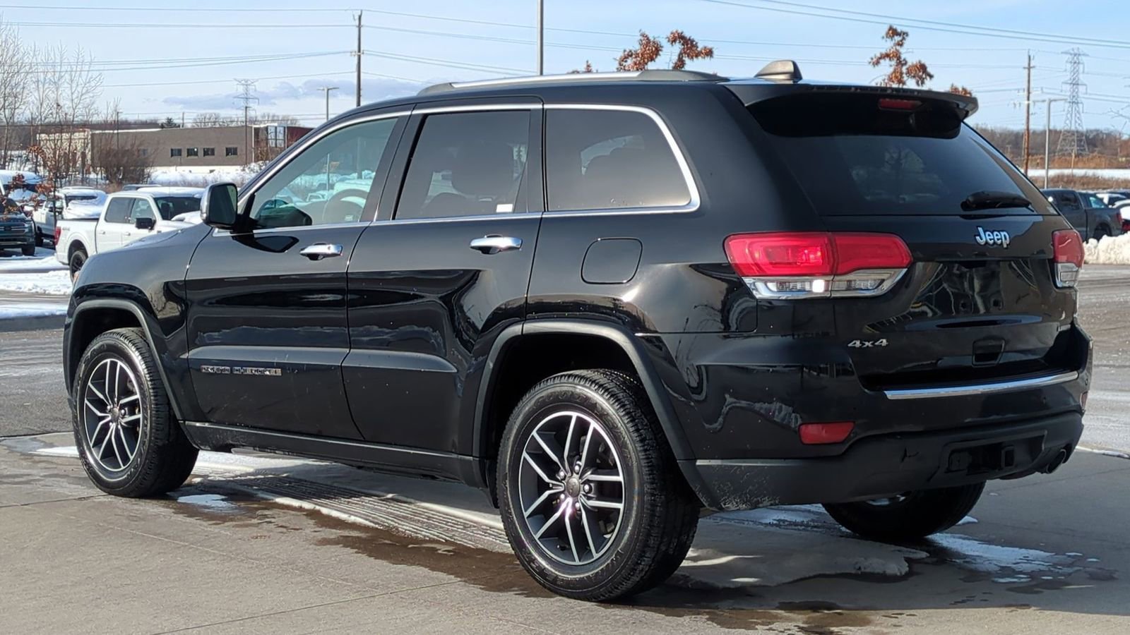 Used 2019 Jeep Grand Cherokee Limited w/ Trailer Tow Group IV image 3