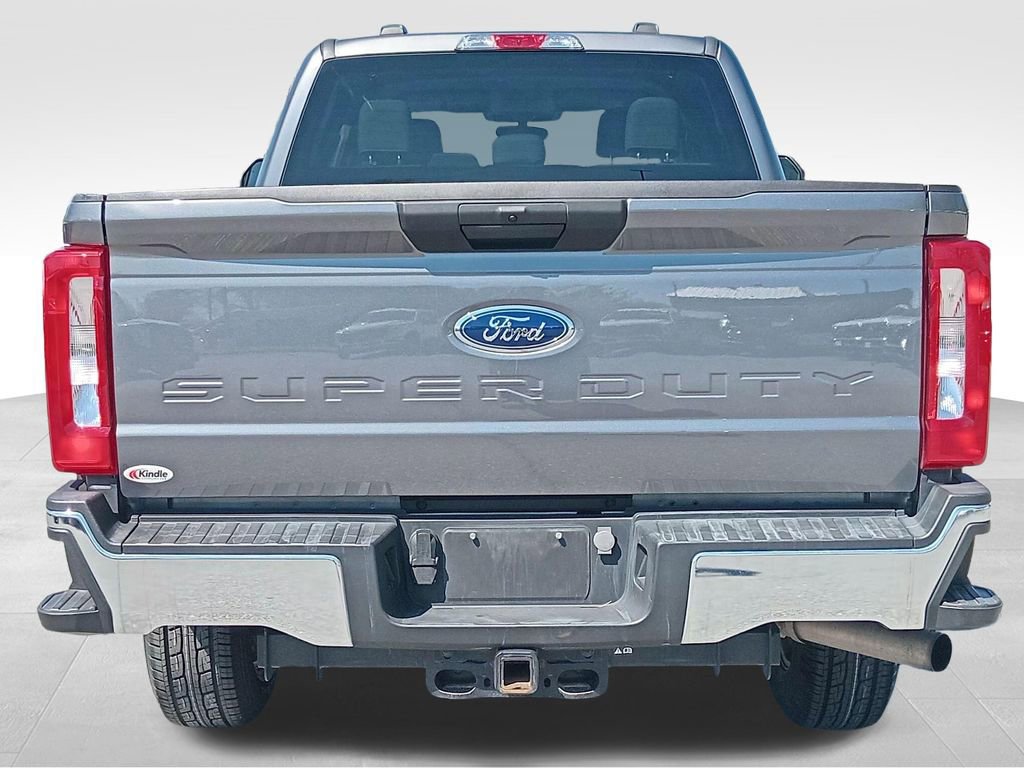 Certified 2024 Ford F350 XLT image 4