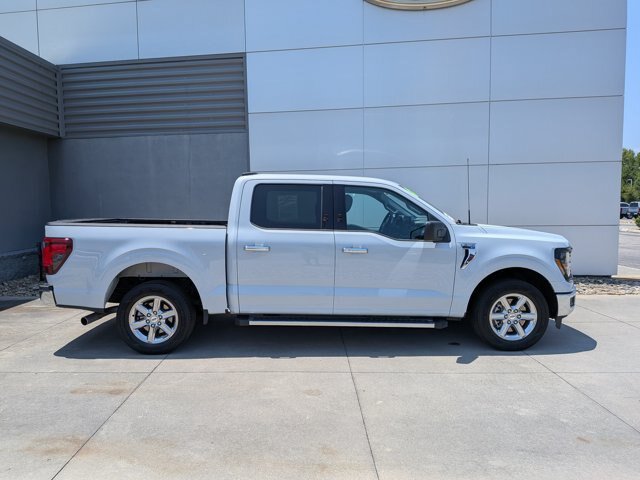 Certified 2025 Ford F150 XLT w/ Equipment Group 301A Standard RWD image 3