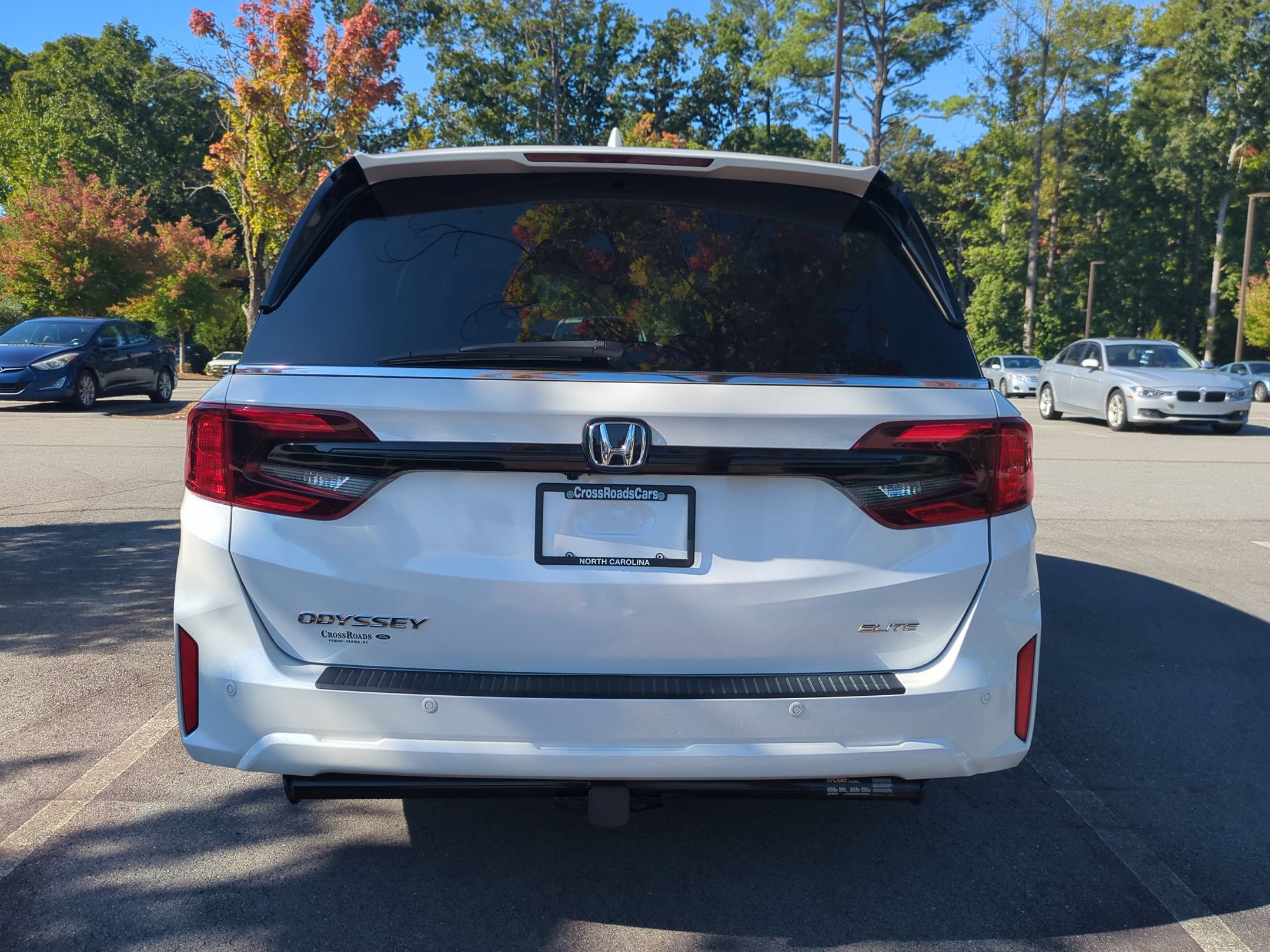 Used 2025 Honda Odyssey Elite image 4