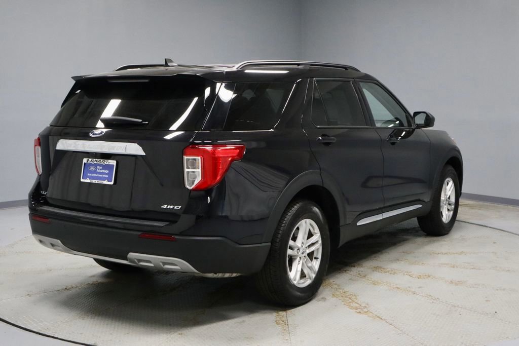 Certified 2022 Ford Explorer XLT w/ Equipment Group 202A AWD/4WD image 5