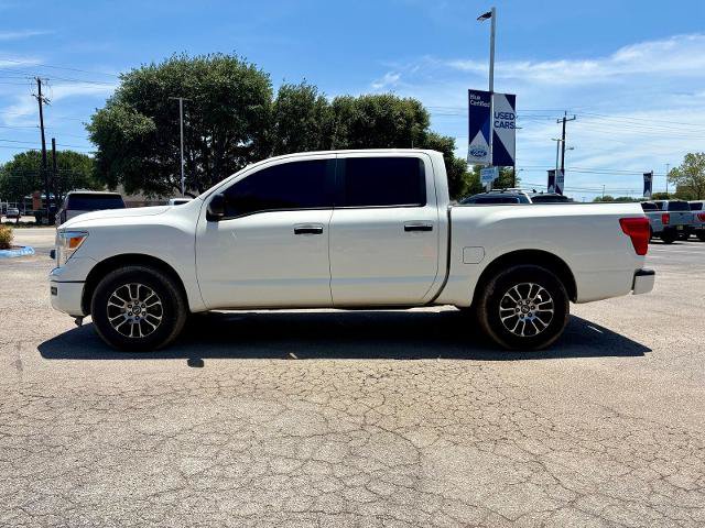 Used 2022 Nissan Titan SV RWD image 9