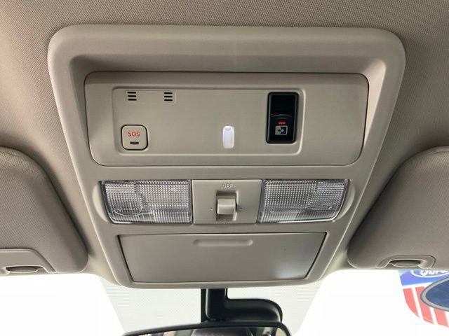 Used 2019 Nissan Titan PRO-4X w/ Pro-4x Convenience Package image 20