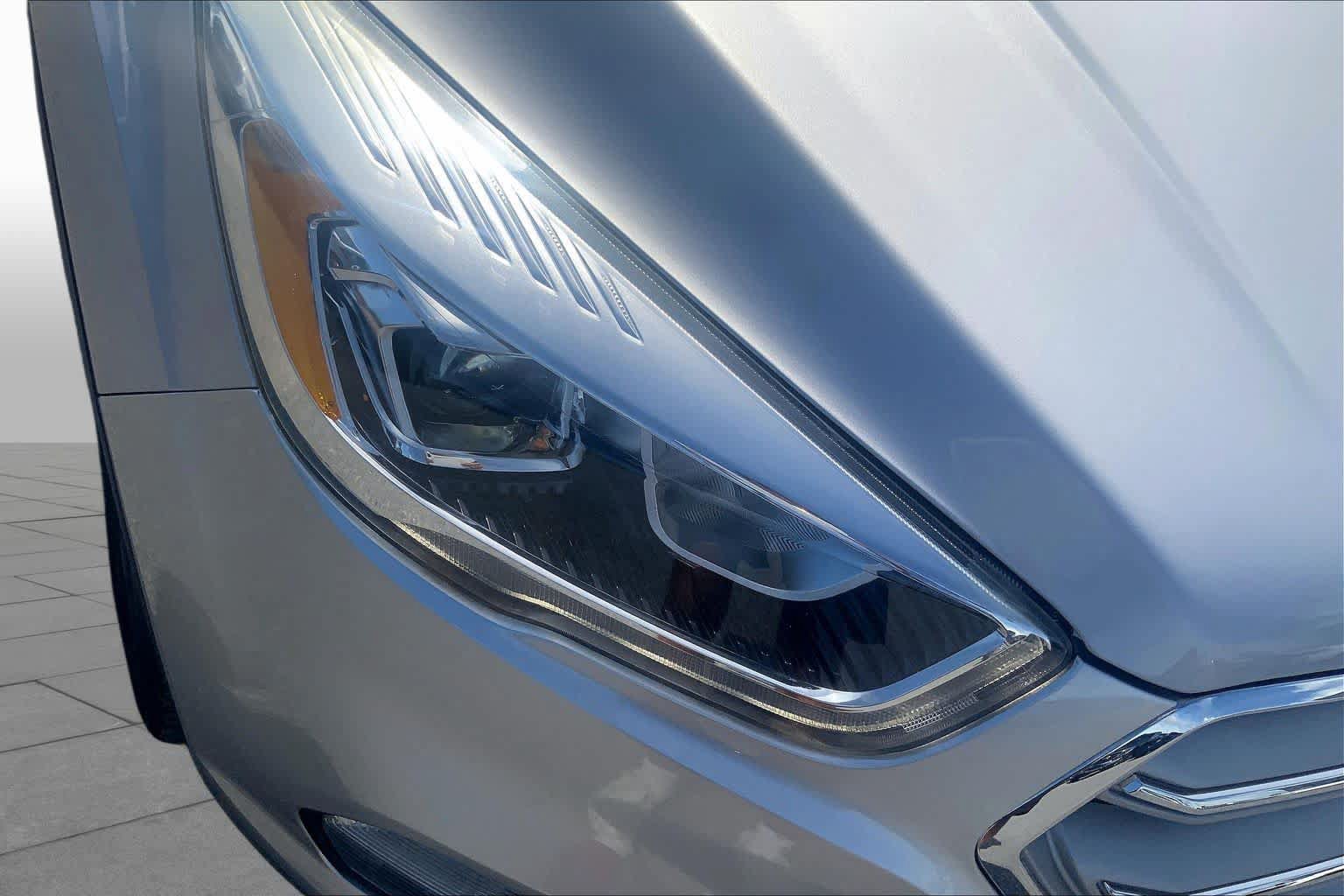 Certified 2019 Ford Escape SEL FWD image 28
