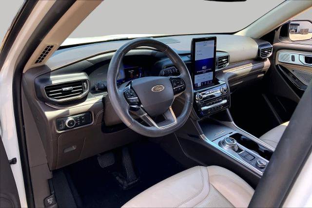 Certified 2021 Ford Explorer Platinum w/ Equipment Group 601A AWD/4WD image 18