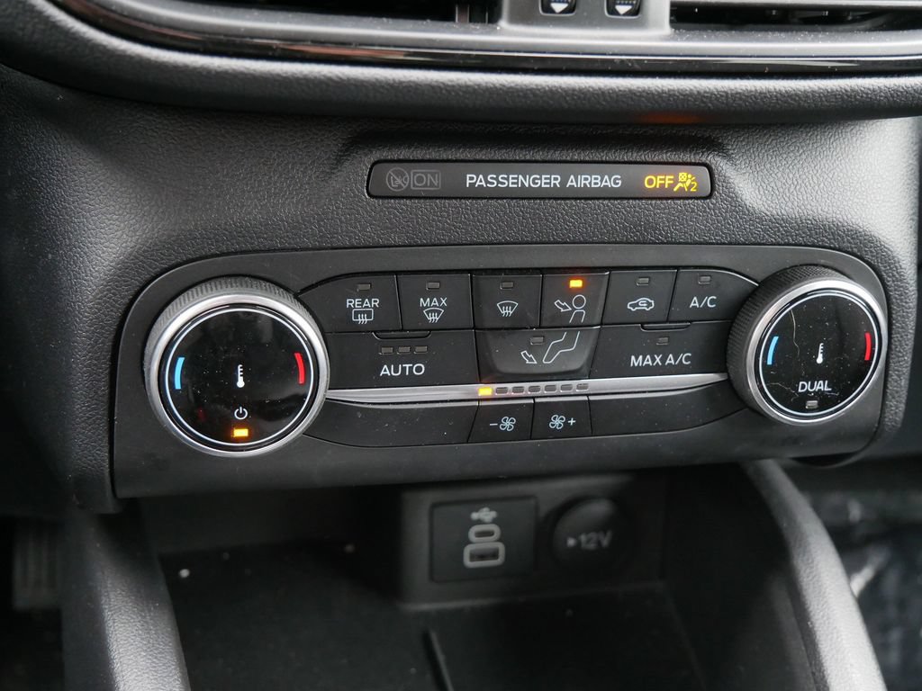 Certified 2025 Ford Escape ST-Line AWD/4WD image 22