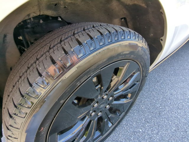 Certified 2025 Ford Expedition Max Platinum w/ Stealth Appearance Package AWD/4WD image 12