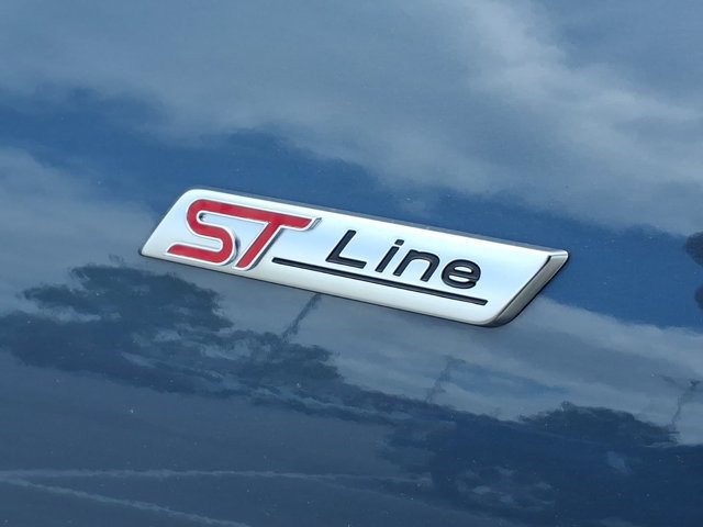 Certified 2025 Ford Escape ST-Line Select w/ Tech Pack #1 AWD/4WD image 31