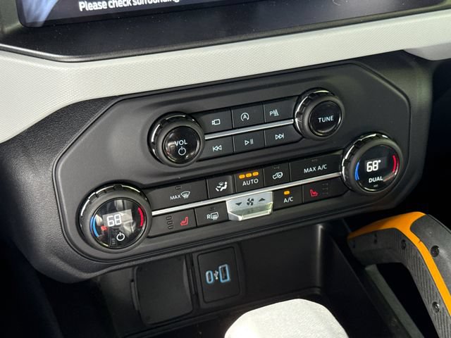 Certified 2023 Ford Bronco Badlands w/ Sasquatch Package AWD/4WD image 25