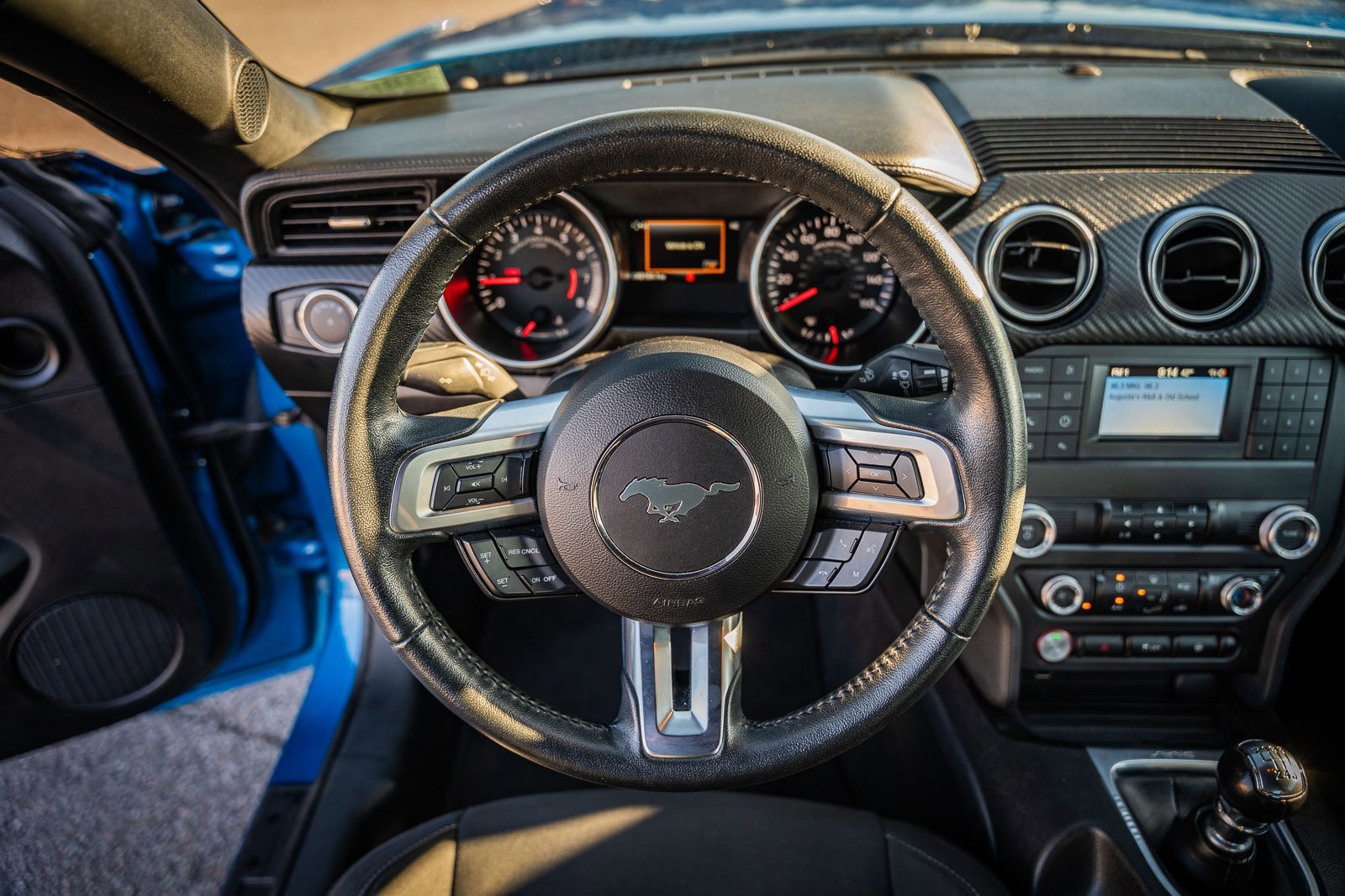 Certified 2020 Ford Mustang EcoBoost w/ Black Accent Package image 25