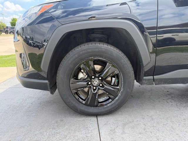 Used 2024 Toyota RAV4 XLE FWD image 6