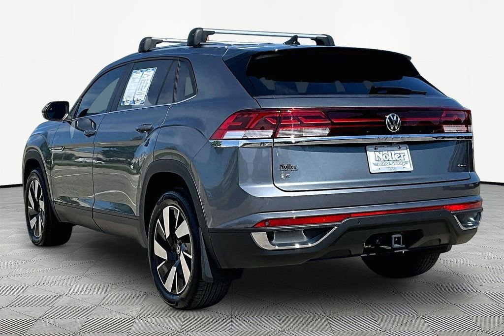 Used 2024 Volkswagen Atlas Cross Sport SE AWD/4WD image 13