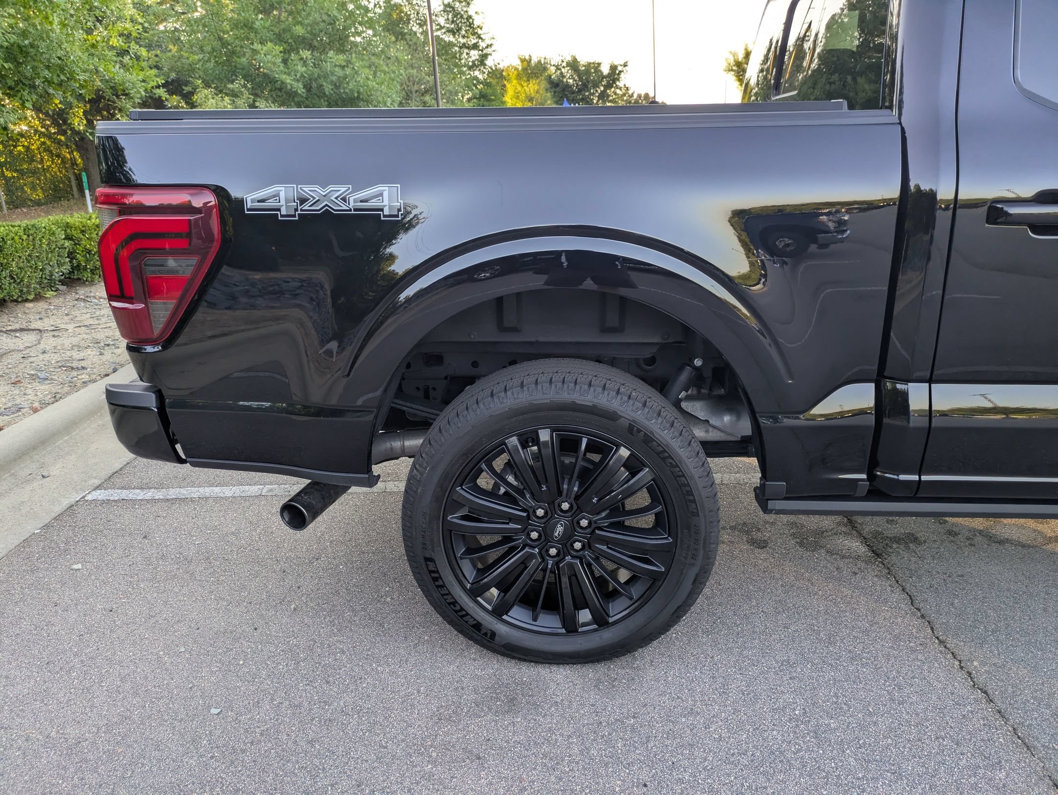 Certified 2025 Ford F150 Platinum w/ Equipment Group 702A High AWD/4WD image 40