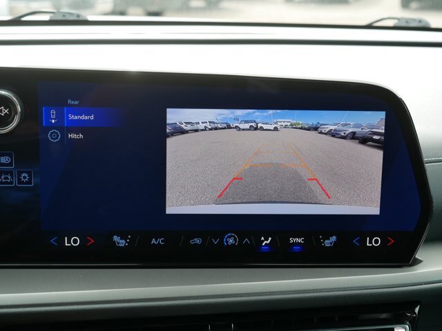Used 2026 Chevrolet Traverse LT AWD/4WD image 28