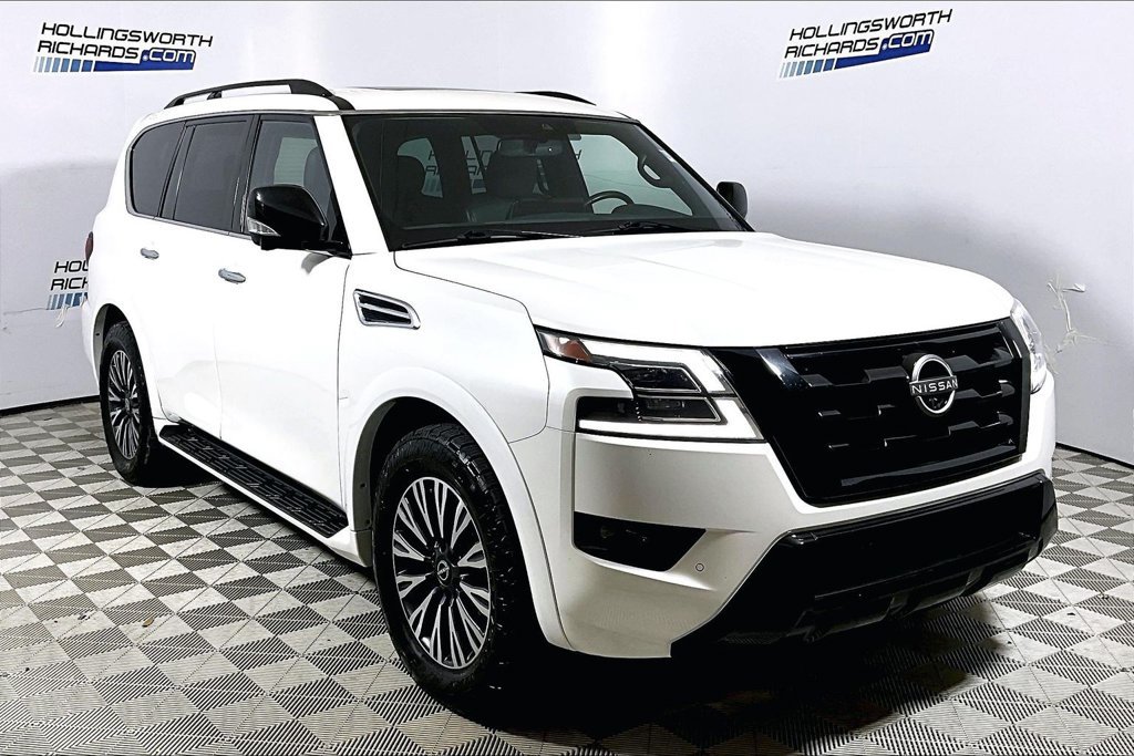 Used 2023 Nissan Armada SL w/ Midnight Edition Package RWD image 3