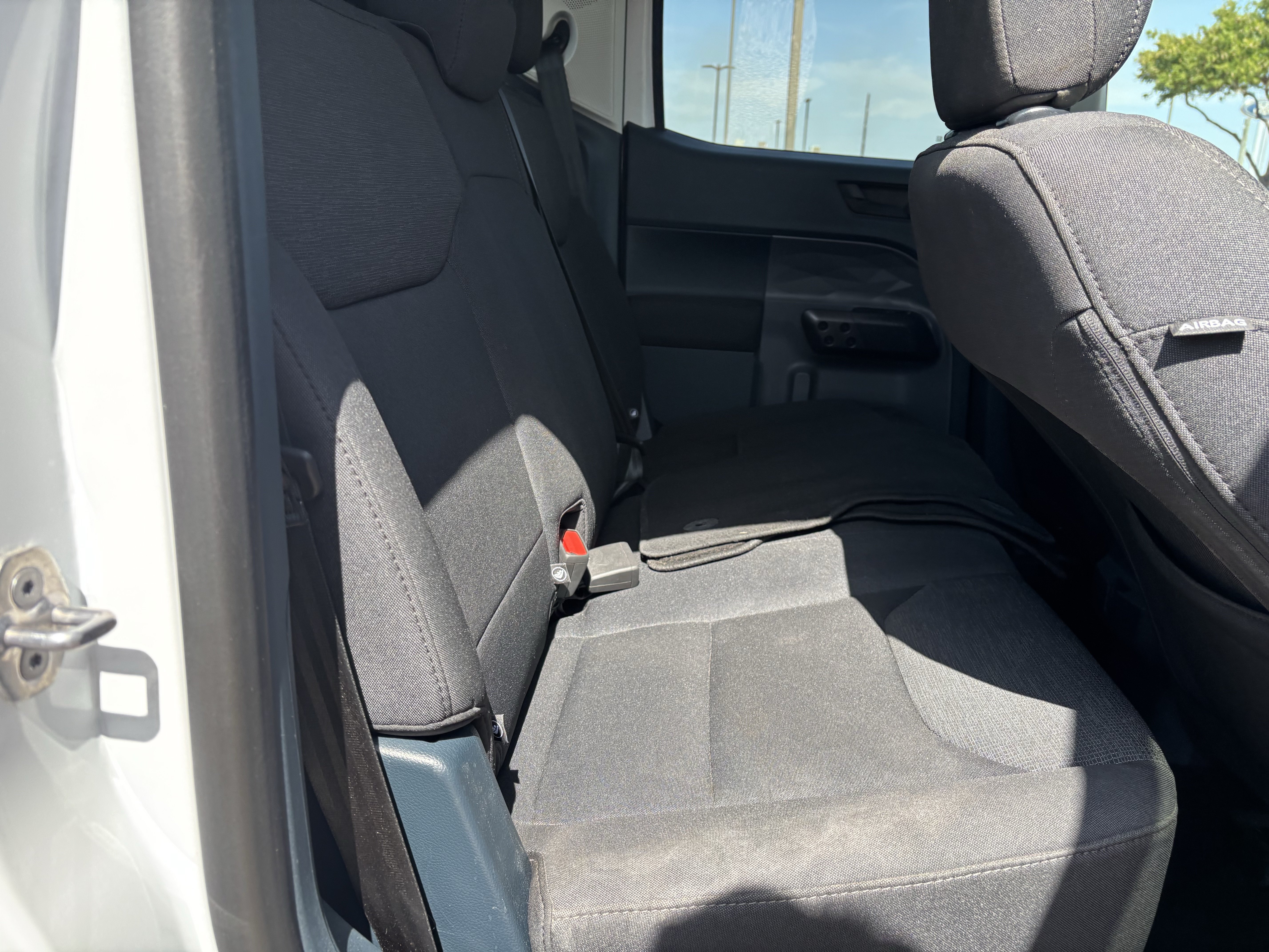 Certified 2025 Ford Maverick XL FWD image 18