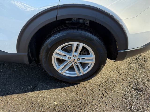 Certified 2022 Ford Explorer XLT w/ Equipment Group 202A image 23