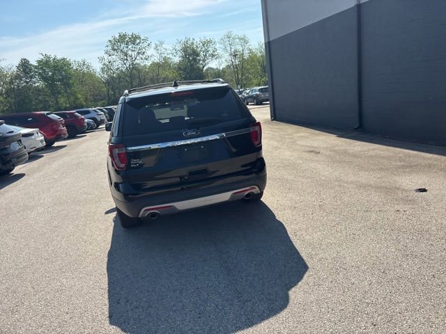 Certified 2017 Ford Explorer XLT w/ Equipment Group 202A FWD image 35