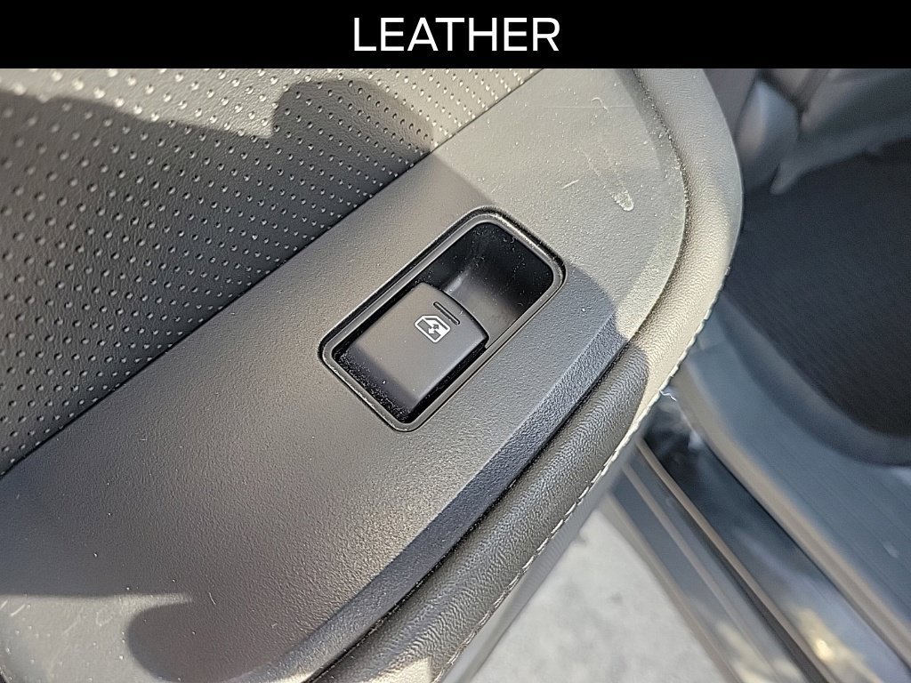 Used 2017 Subaru Outback 2.5i Limited AWD/4WD image 15