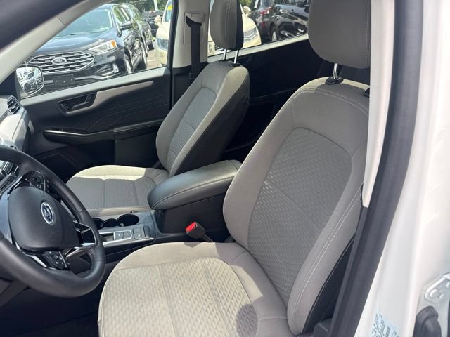 Certified 2022 Ford Escape SE w/ SE Sport Appearance Package AWD/4WD image 19