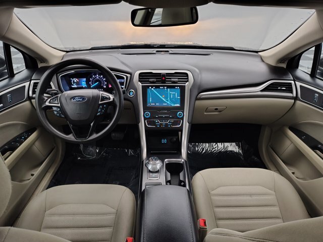 Certified 2019 Ford Fusion SE FWD image 32
