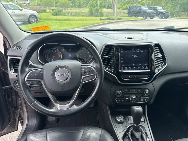 Used 2020 Jeep Cherokee Limited image 11