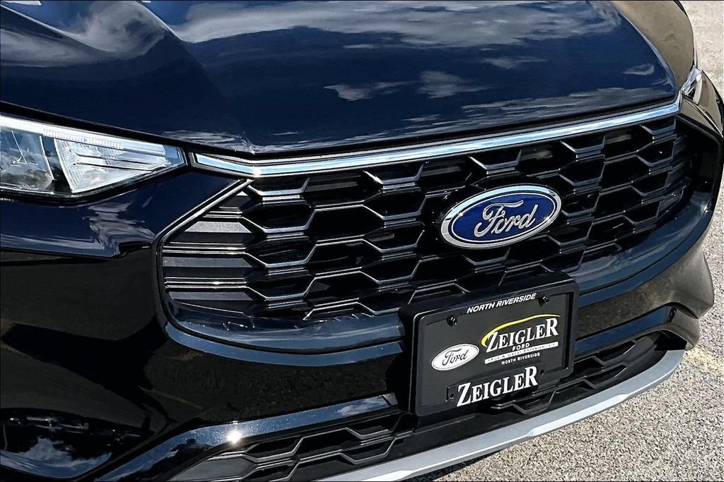 Certified 2024 Ford Escape ST-Line w/ Tech Pack #1 AWD/4WD image 30