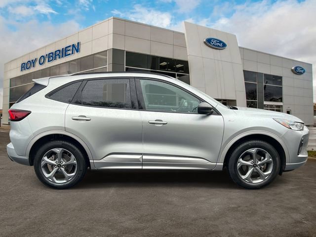 Certified 2024 Ford Escape ST-Line w/ Tech Pack #1 AWD/4WD image 6