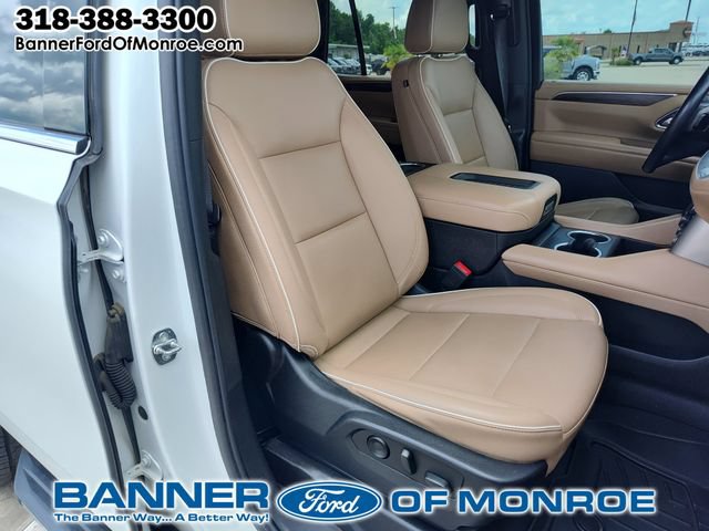 Used 2023 Chevrolet Tahoe Premier AWD/4WD image 25