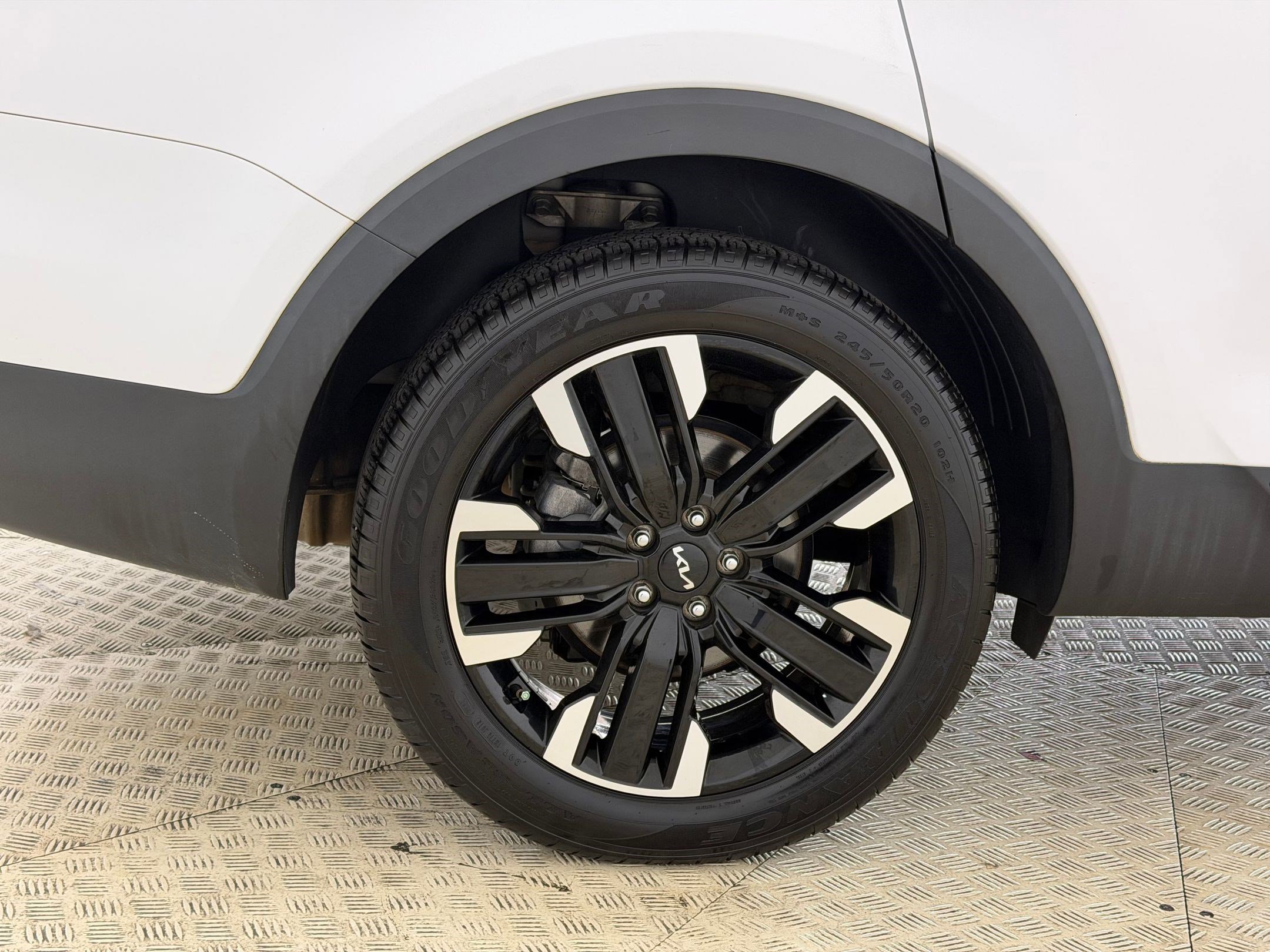 Used 2023 Kia Telluride SX image 10