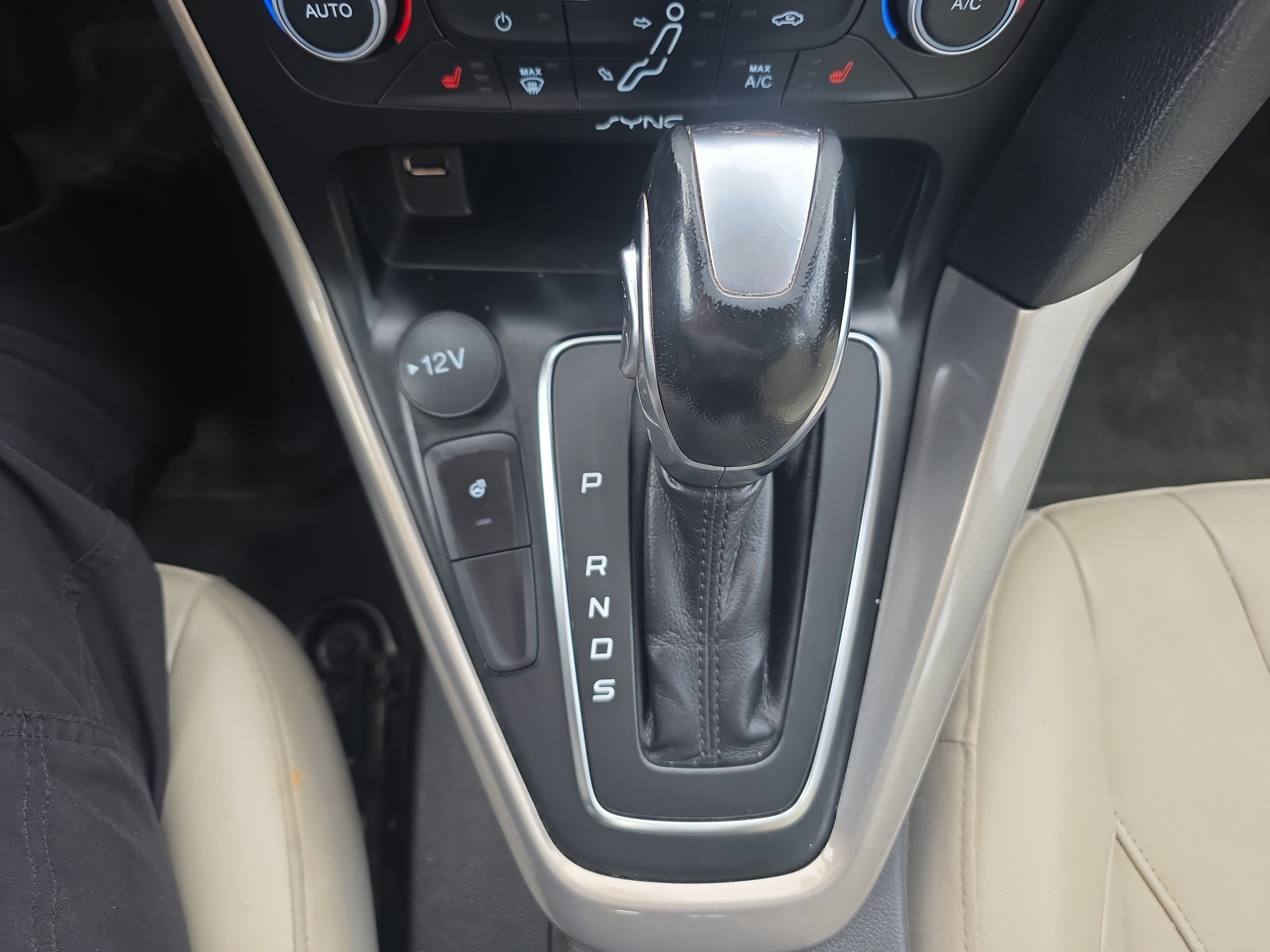 Certified 2018 Ford Focus Titanium image 38