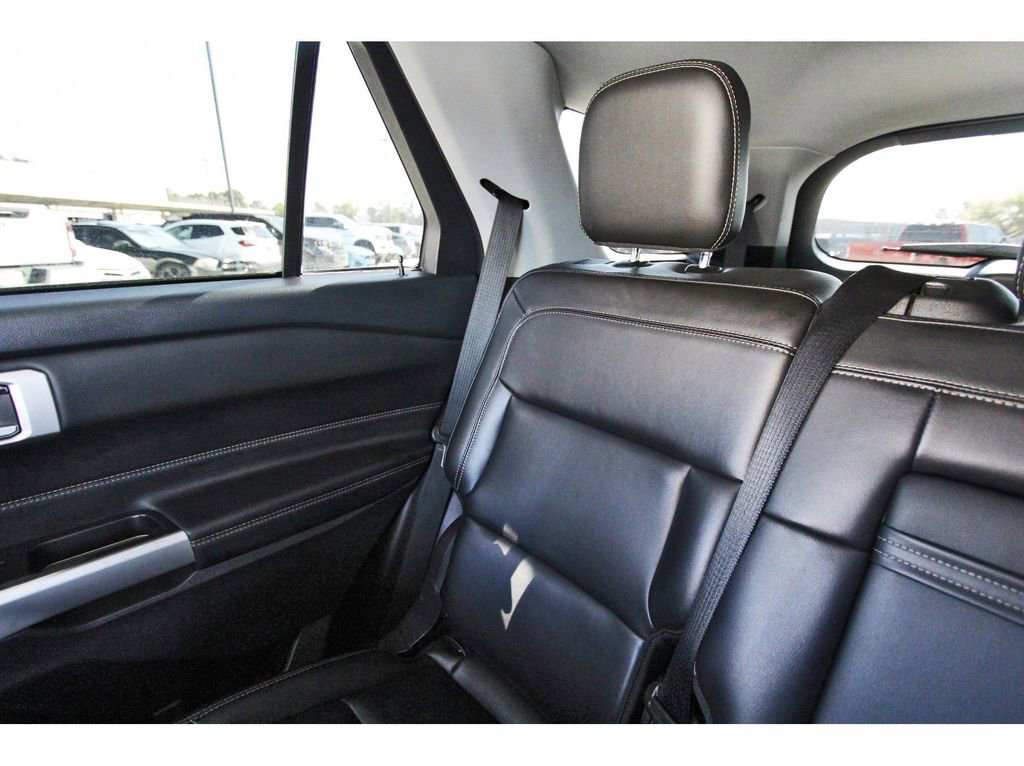 Certified 2023 Ford Explorer XLT w/ Equipment Group 202A image 14