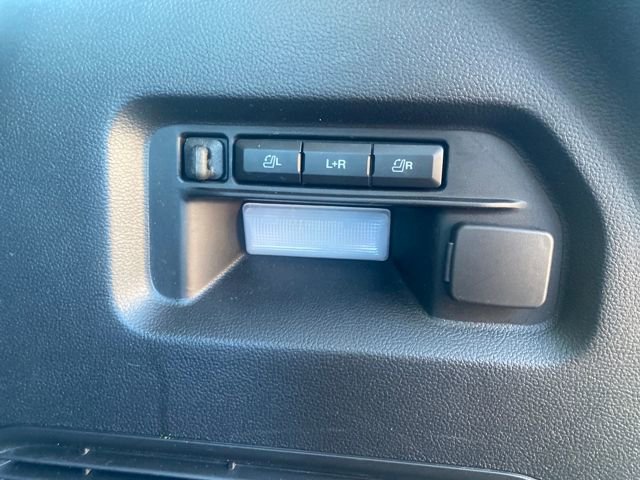 Certified 2022 Ford Explorer Limited w/ Equipment Group 301A image 11