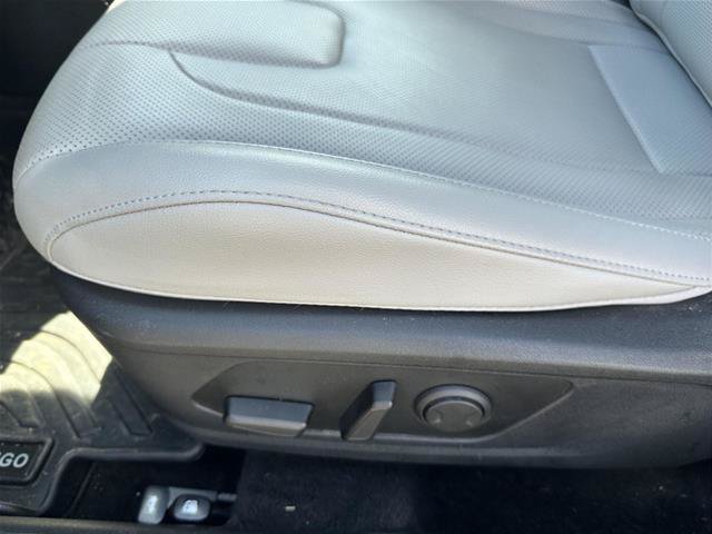 Used 2023 Hyundai Elantra Limited FWD image 12