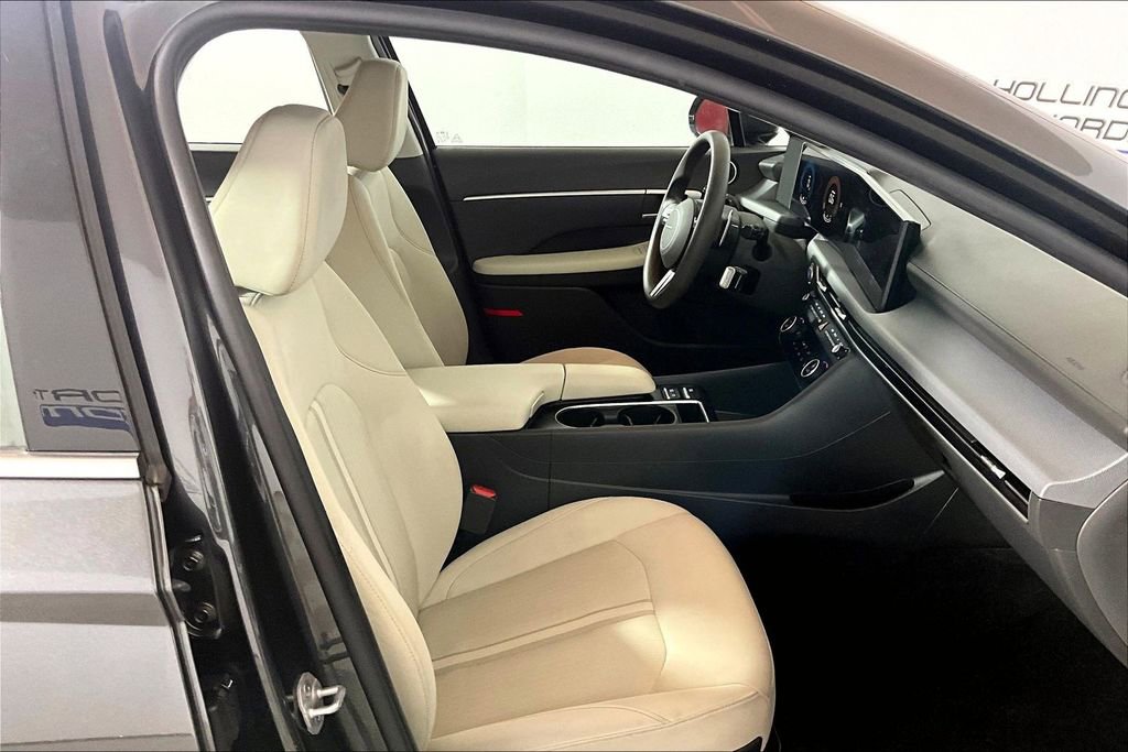 Used 2025 Hyundai Sonata SEL FWD image 6