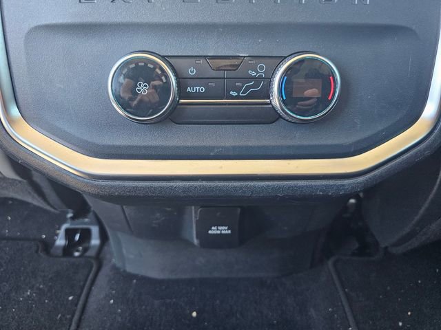 Certified 2025 Ford Expedition Active AWD/4WD image 29