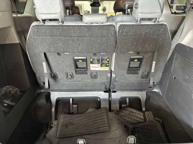 Used 2024 Toyota Sienna Limited AWD/4WD image 26