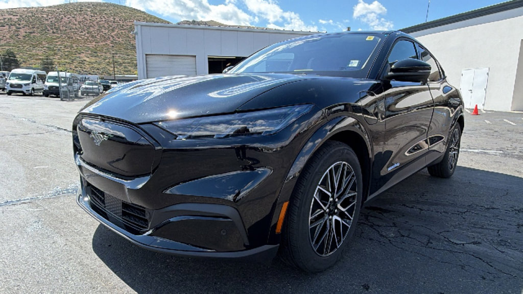 Certified 2026 Ford Mustang Mach-E Premium AWD/4WD image 7