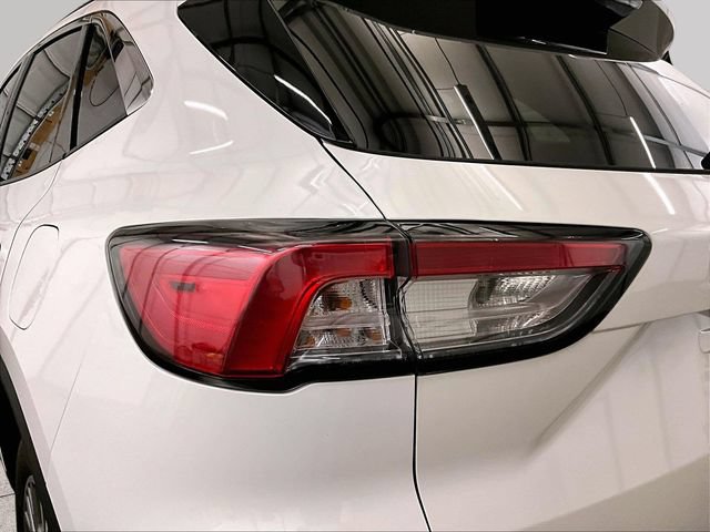 Certified 2022 Ford Escape SEL w/ Technology Package AWD/4WD image 28