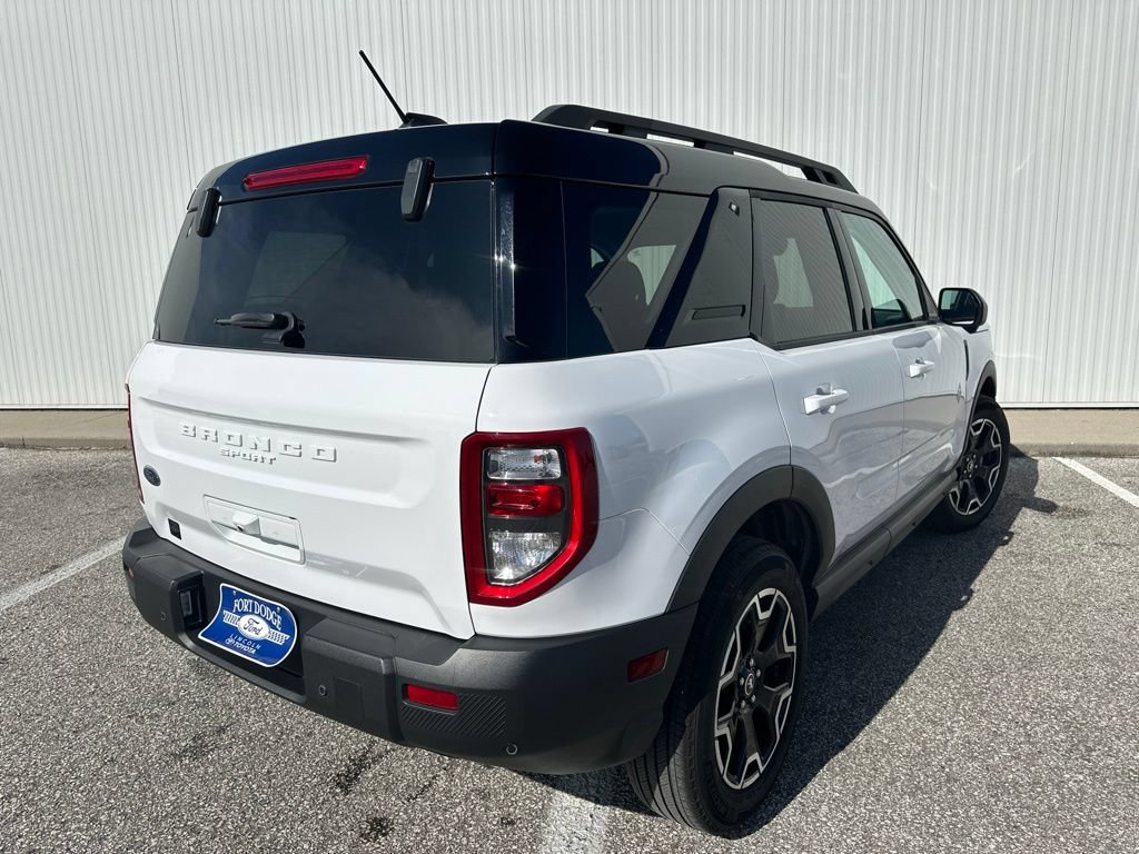 Certified 2025 Ford Bronco Sport Outer Banks w/ Outer Banks Tech Package+ AWD/4WD image 7