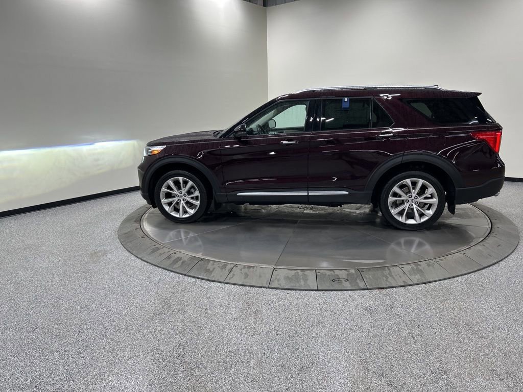 Certified 2023 Ford Explorer Platinum w/ Premium Technology Package image 2