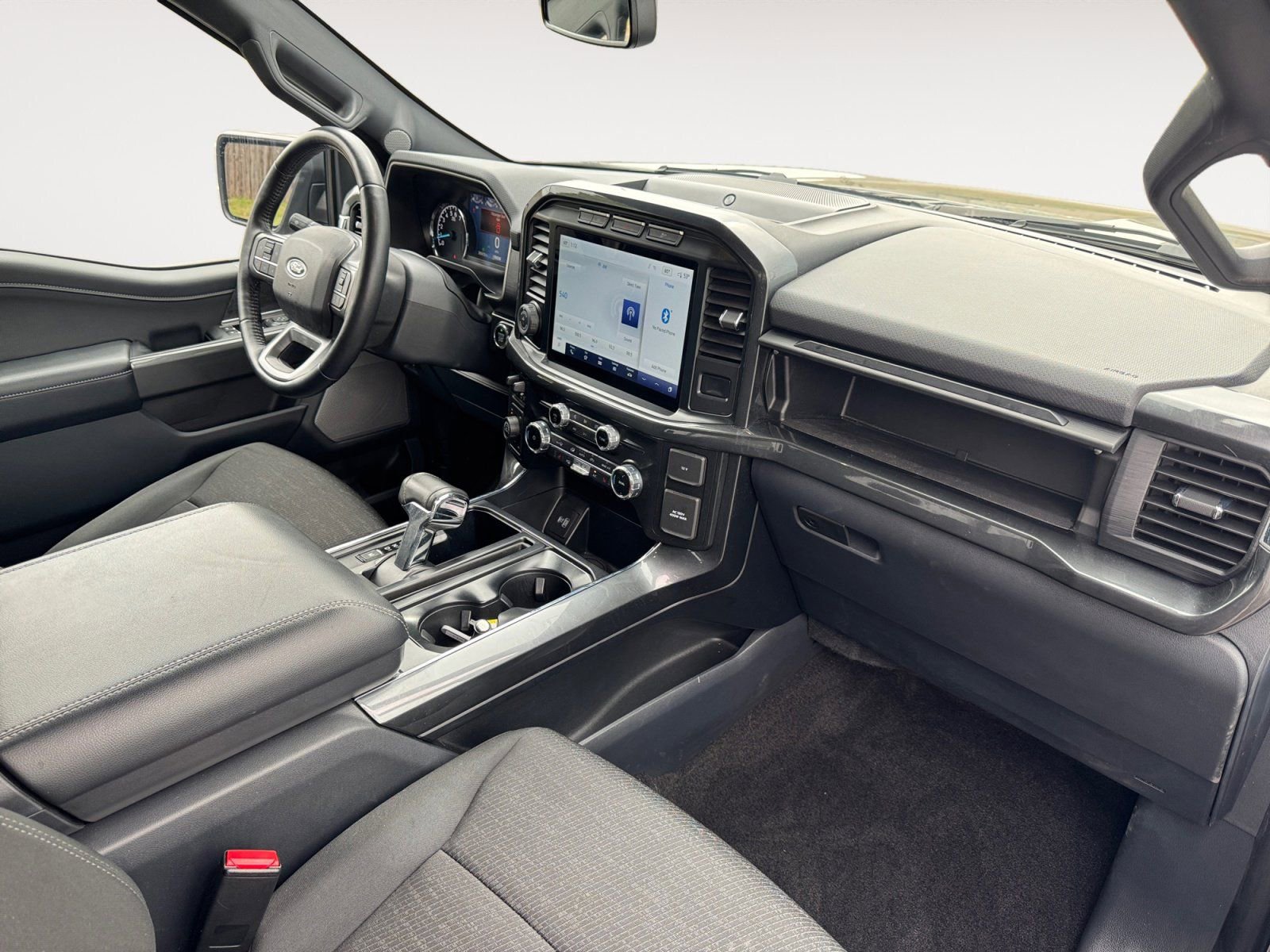 Certified 2022 Ford F150 XLT w/ Equipment Group 302A High image 15