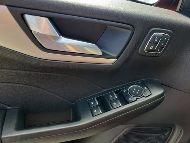 Certified 2022 Ford Escape SEL w/ Technology Package image 25