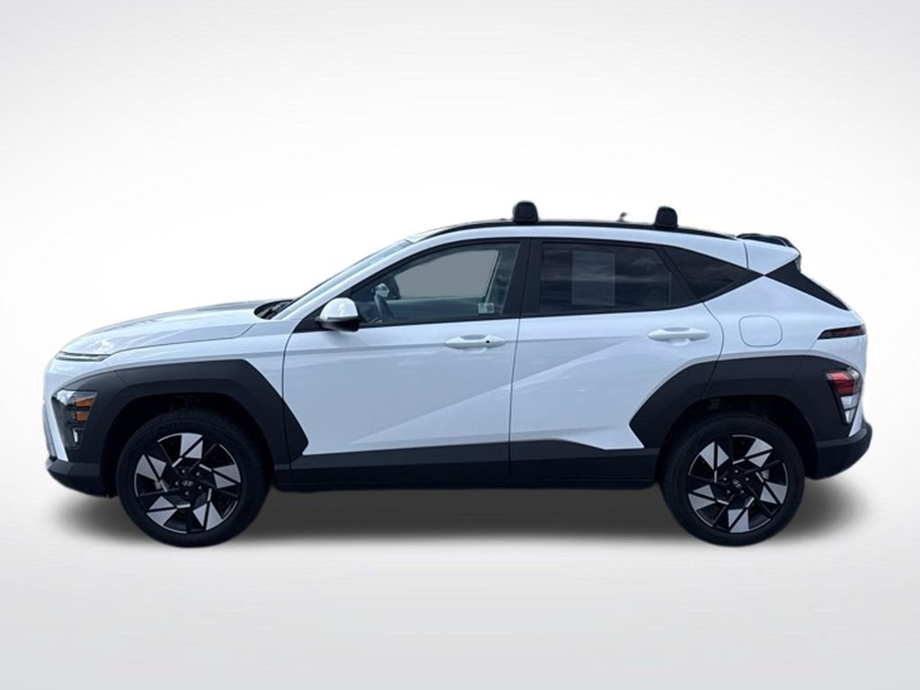 Used 2024 Hyundai Kona SEL AWD/4WD image 3