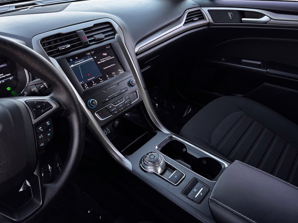 Certified 2019 Ford Fusion SE FWD image 19